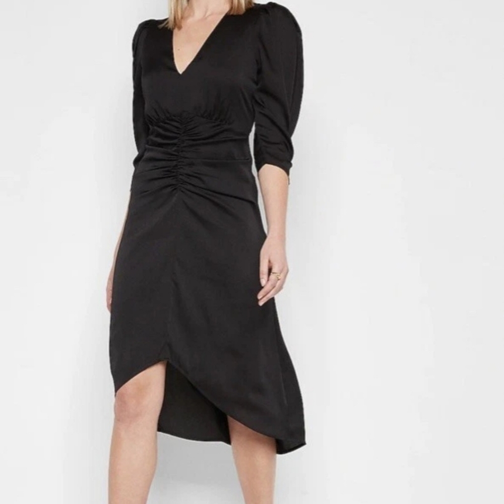 Elegant Black V-Neck Dress/ Express Size 6/ Rouched Midi
